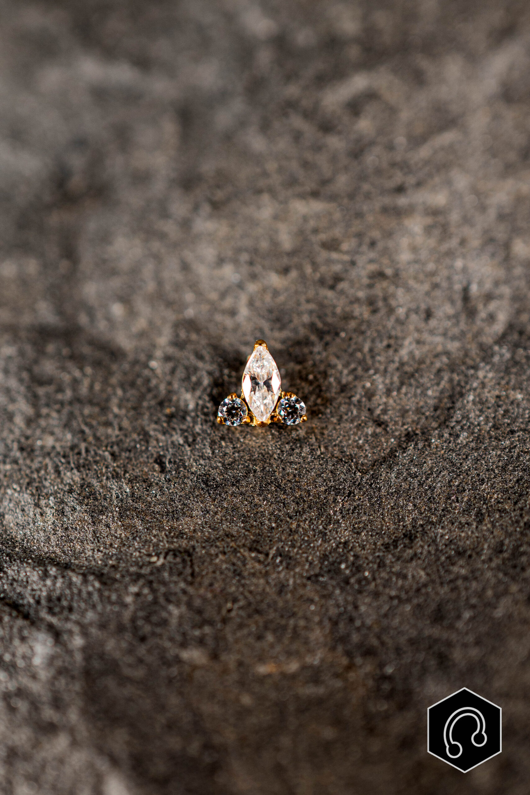 Labret titane doré Trio Marquise