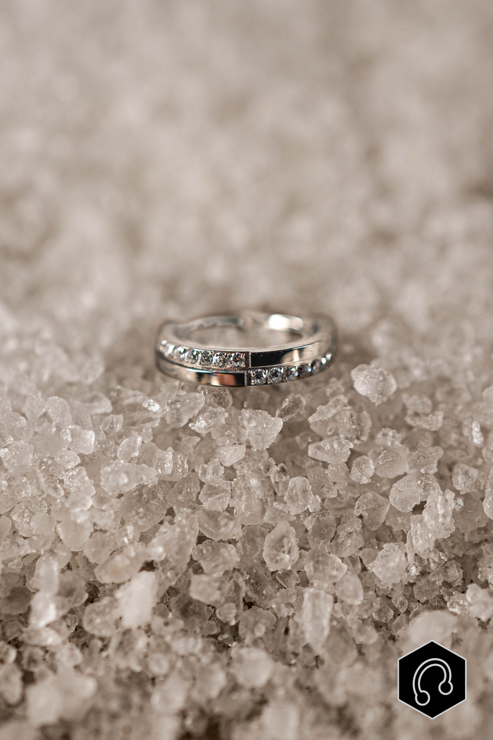 Anneau Clicker Titane Argenté Élégance