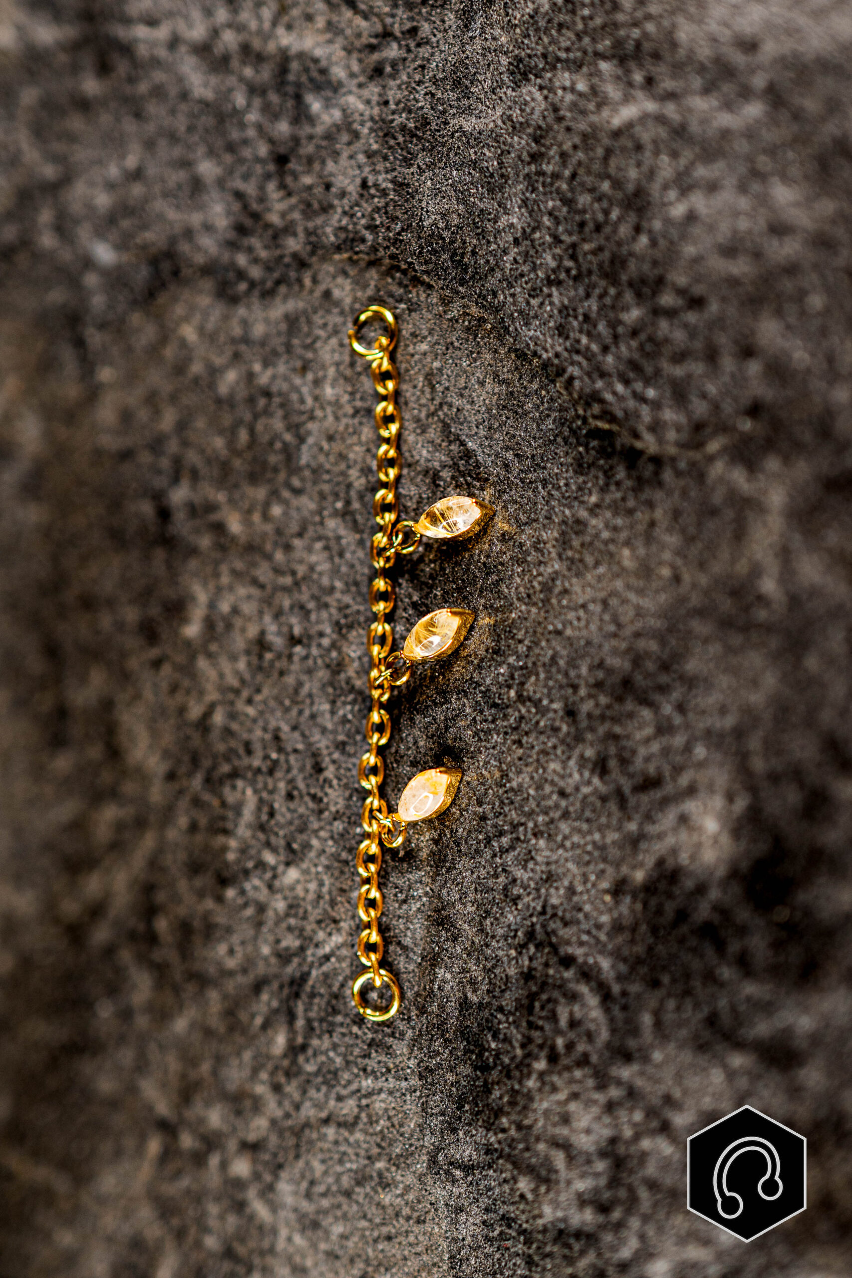 Chaîne Titane Doré Charm Quartz Rutile