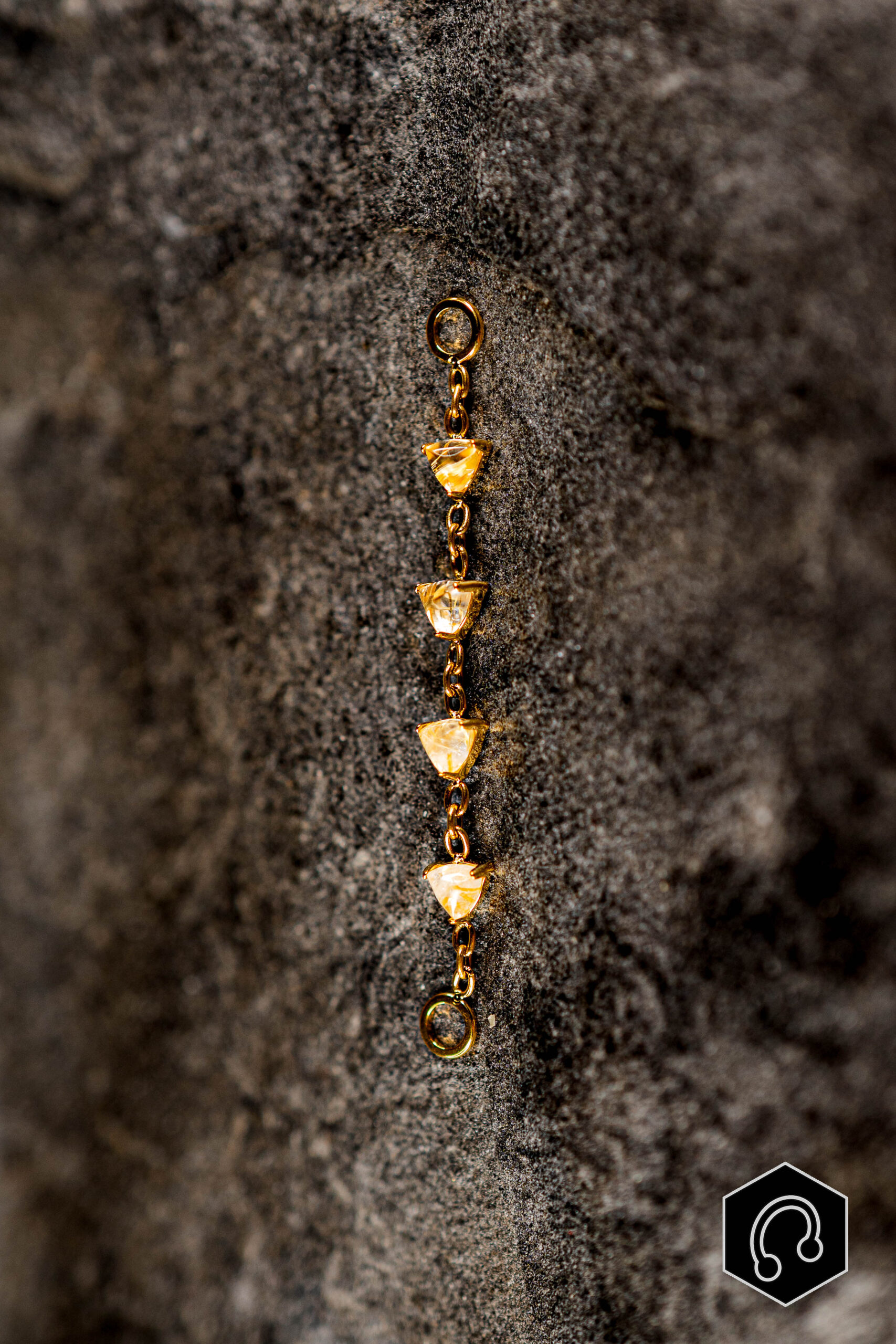 Chaine Doré Pierres Triangles Quartz Rutile