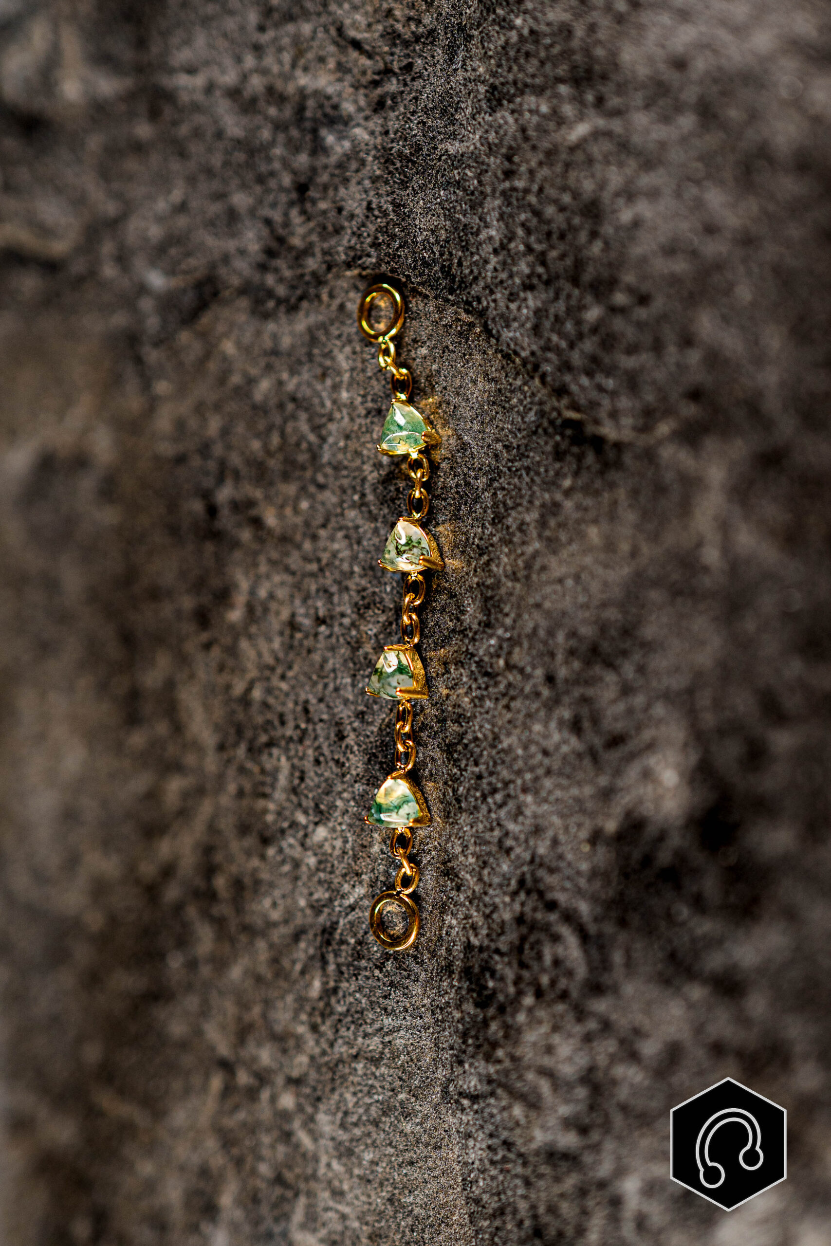 Chaine Doré pierres triangles Agate Moss