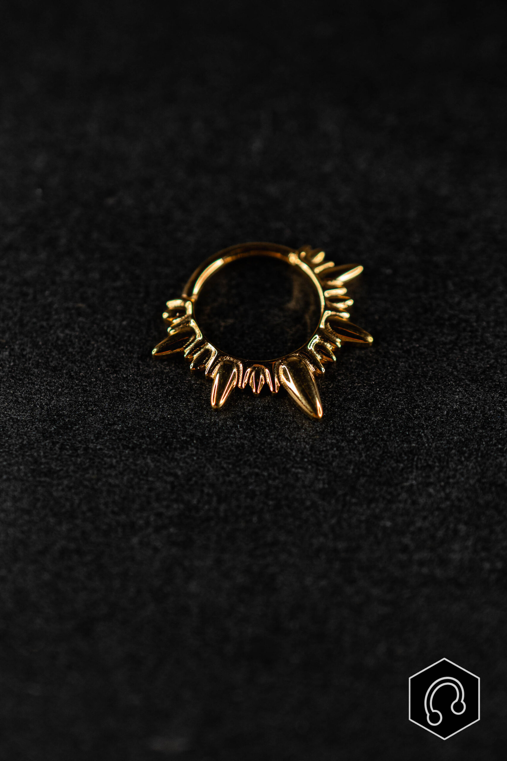 Anneau Clicker Titane Doré Spike Impact