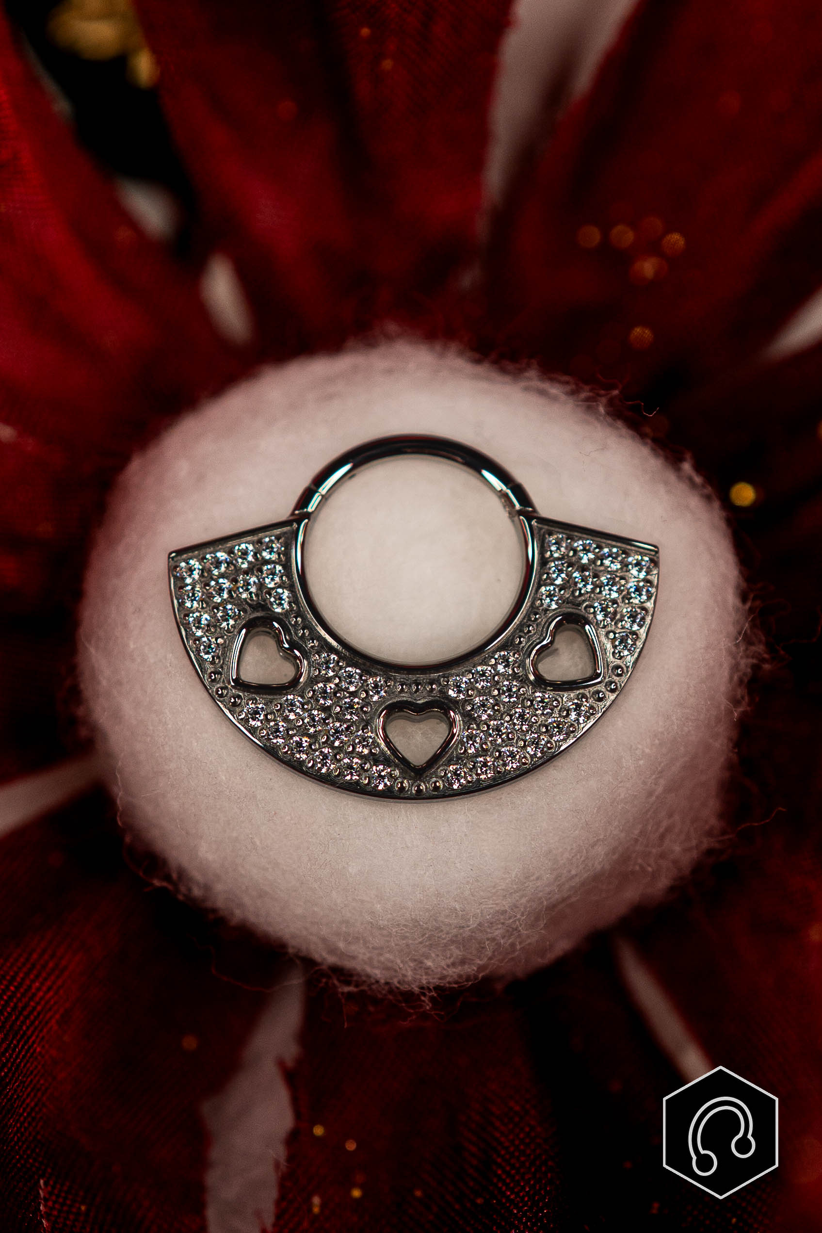 Anneau Clicker Titane Hearts Pavé