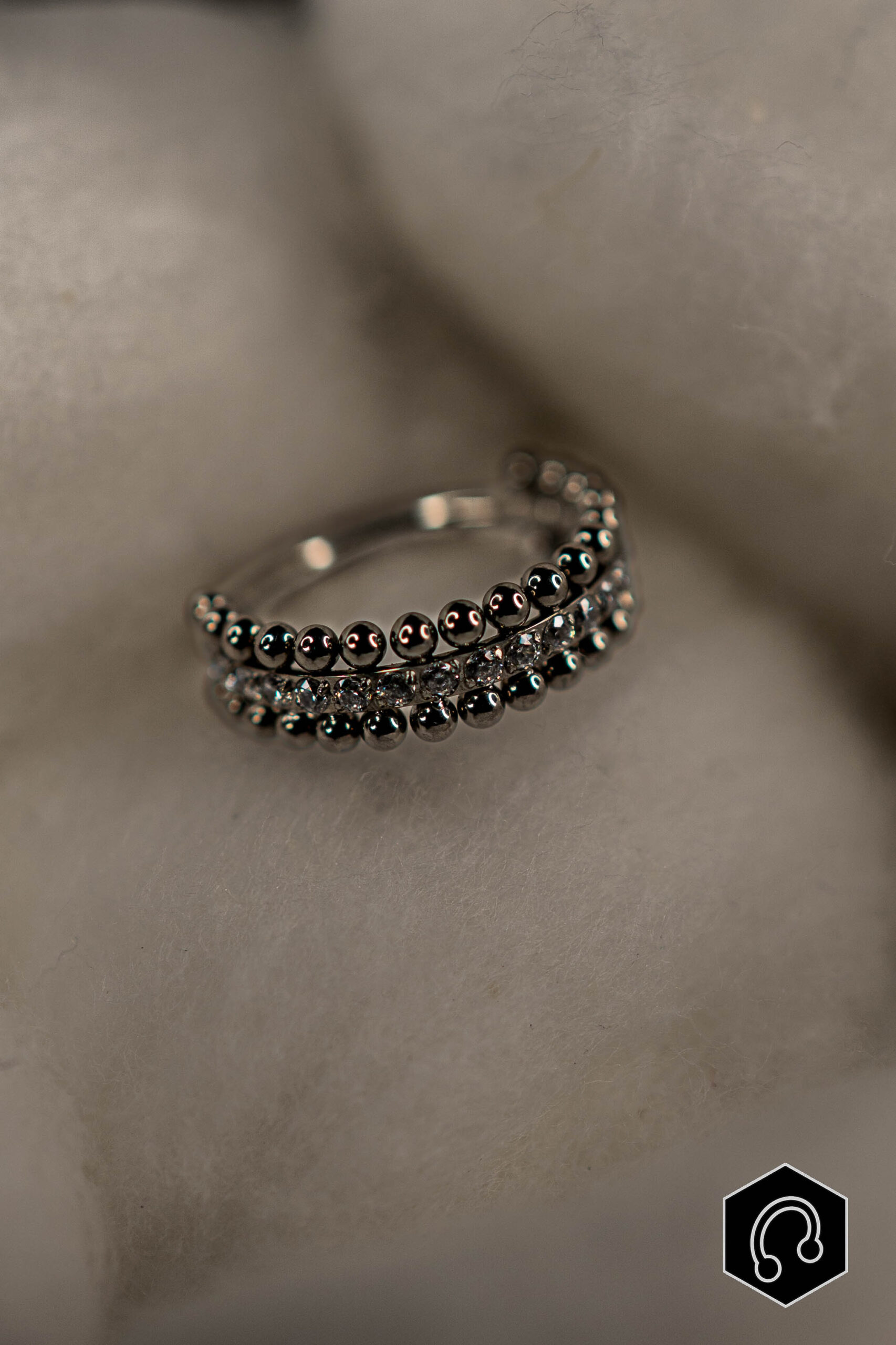 Anneau Clicker Titane Argenté Impérial