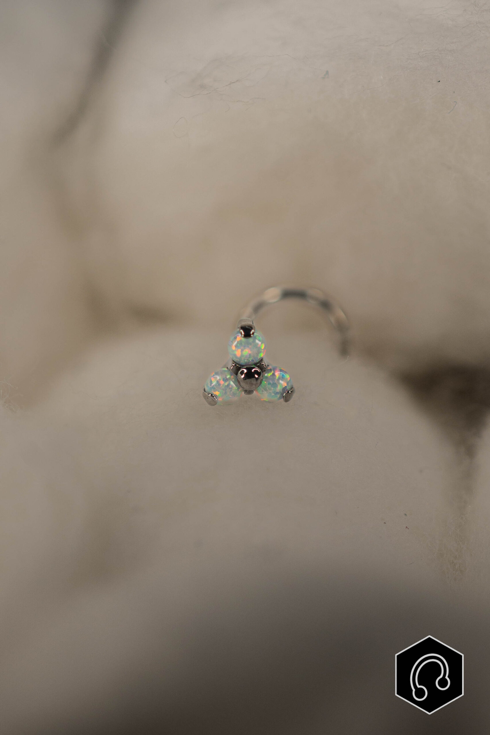 Stud Titane Argenté Opale Trinova